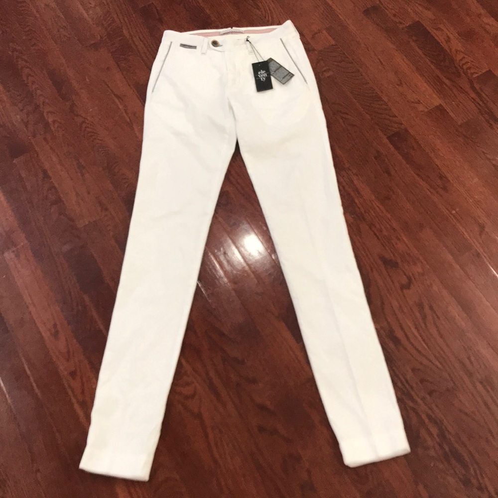 Eleventy chino size 29